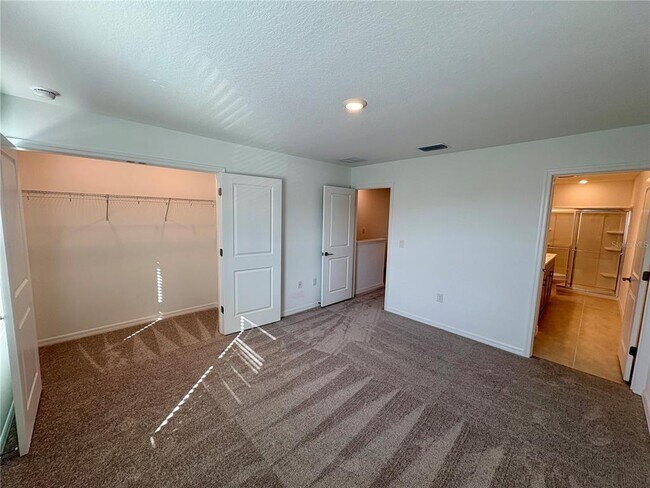 Building Photo - 8584 Daybreak St