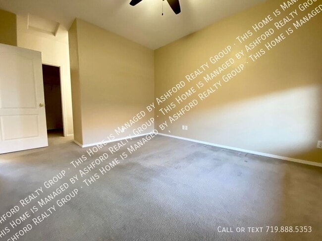 Building Photo - 1450 Courtyard Heights