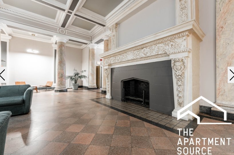 Building Photo - 540 W Briar Pl