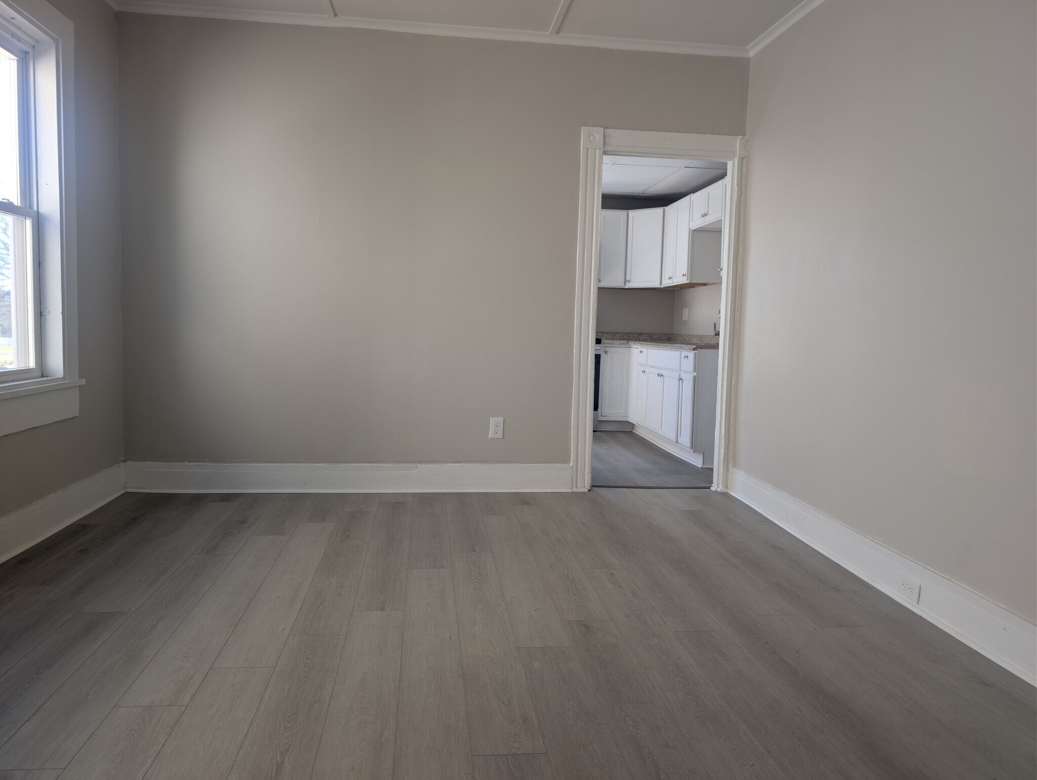 Building Photo - 502 Marion St