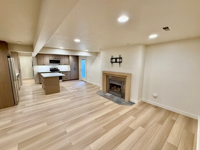 Building Photo - 8097 S 3680 W