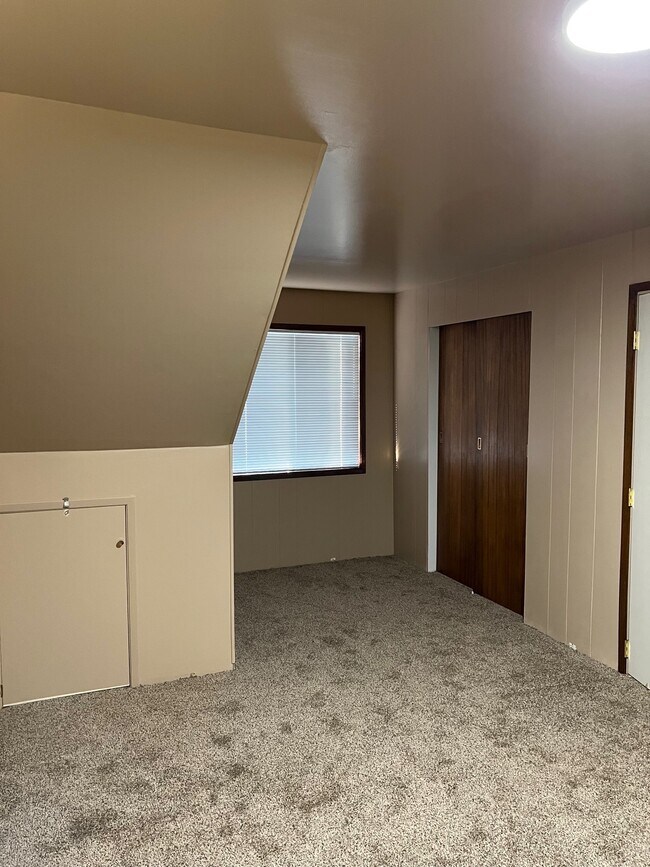Upstairs Bedroom 1 - 317 N Elliott St