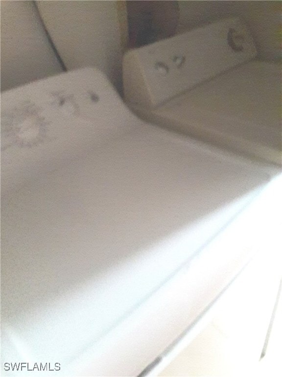 Building Photo - 536 111th Ave N