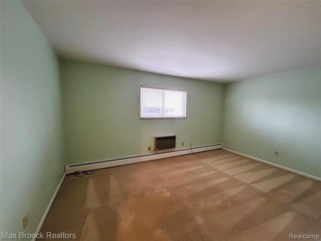 Building Photo - 4113 Telegraph Rd