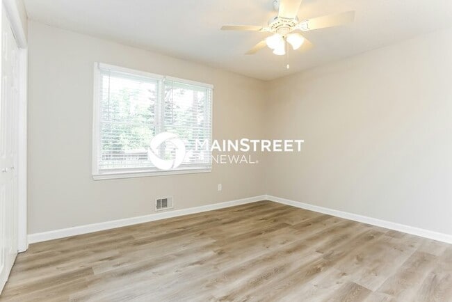 Building Photo - 3 Bedroom Pet-Friendly Home in DALLAS, GA with Main Street Renewal
