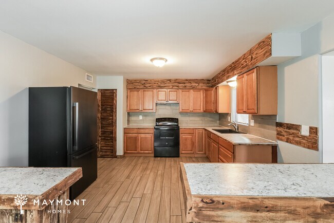 Building Photo - Inviting 3 Bedroom Ranch in Lakeland, FL