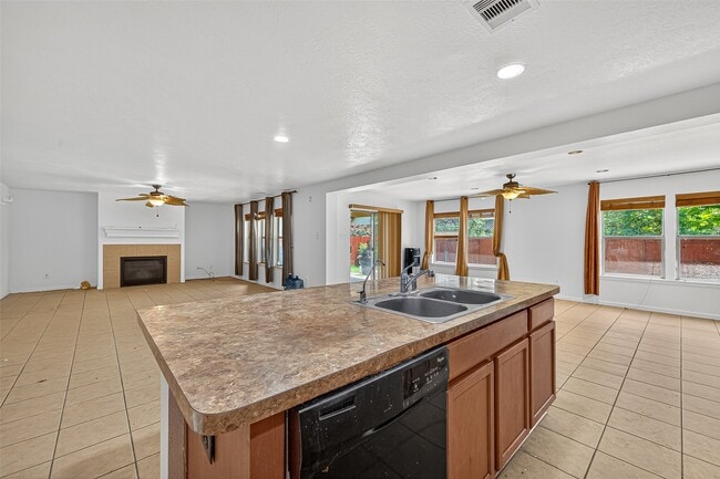 Building Photo - 16547 Lanesborough Dr