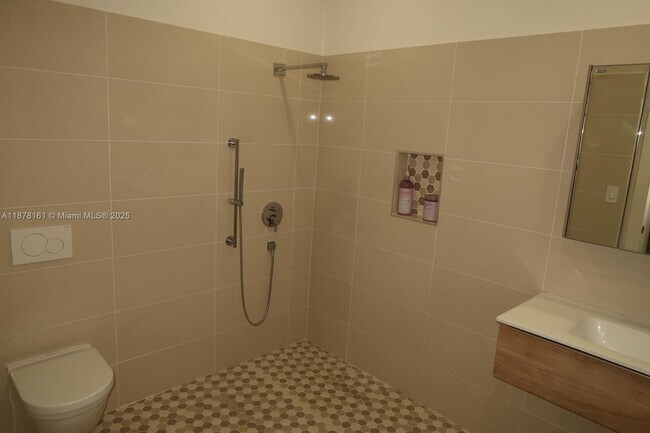 Building Photo - 4300 SW 164th Path