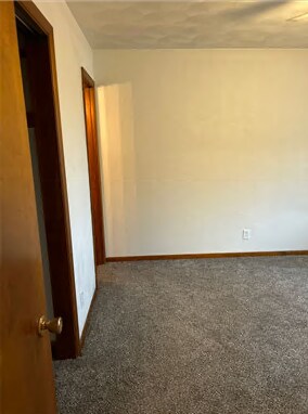 Building Photo - 115 Southview Dr