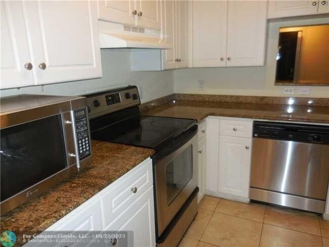 Building Photo - 3122 Tuscany Way
