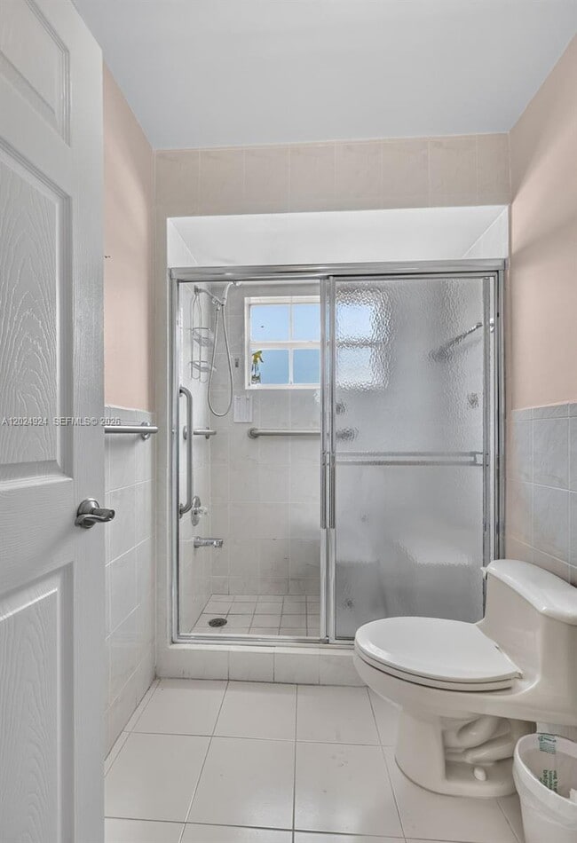 Building Photo - 13440 SW 28th St
