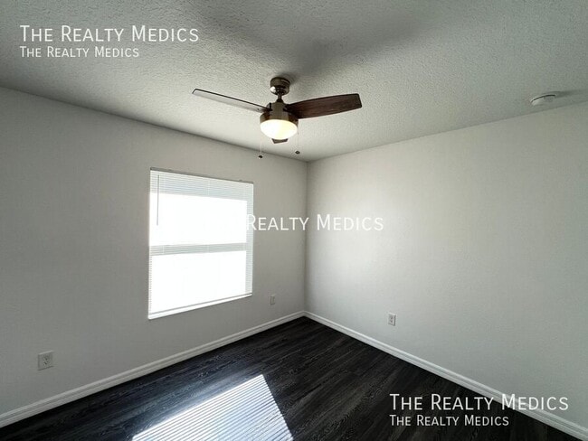 Building Photo - 125 Fisher Ct