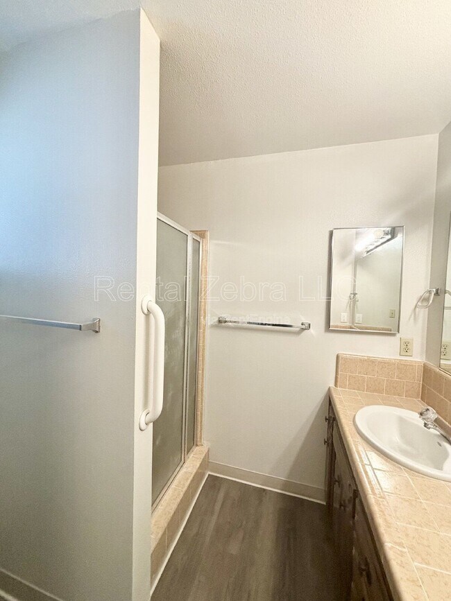 Building Photo - 646 Grambling Ct