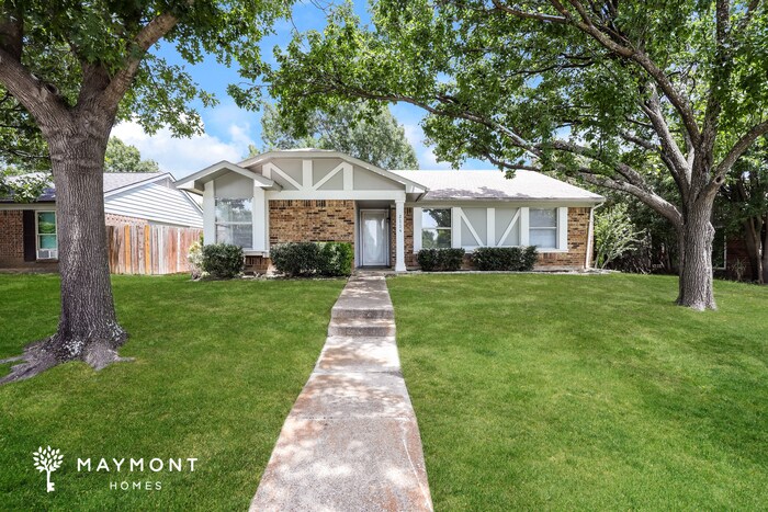 Primary Photo - 2114 High Bluff Dr