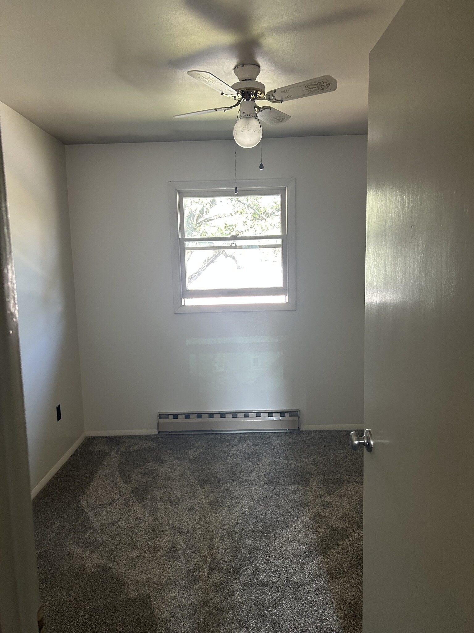 Building Photo - 403 Juniper St