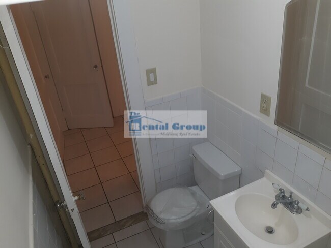 Building Photo - 54 Mountain Ave