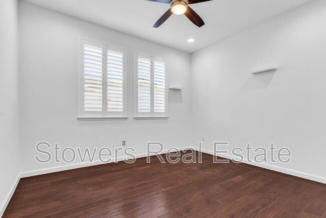 Building Photo - 3223 Carpenter Way