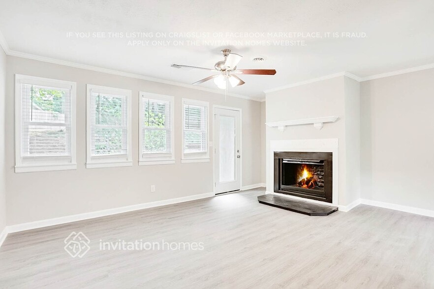 Building Photo - 6823 Springwood Dr