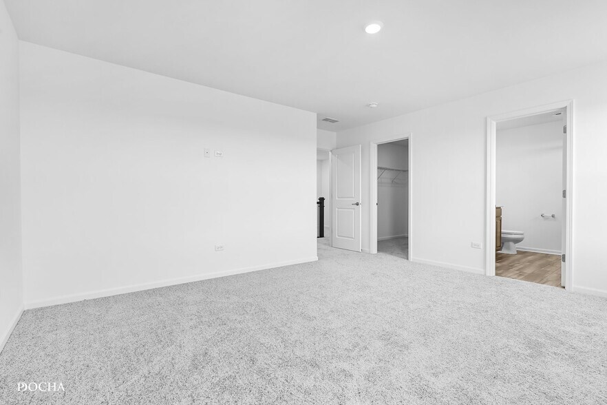 Building Photo - 25639 W Yorkshire Dr