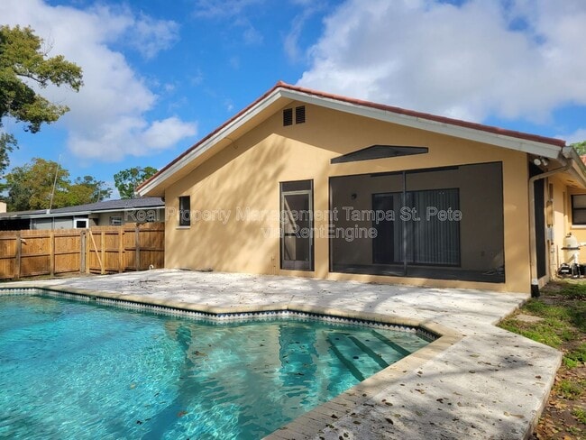 Building Photo - 1835 Nursery Rd