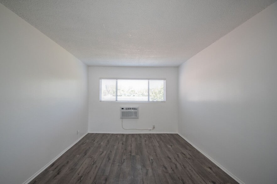 Building Photo - 12050 Tiara St