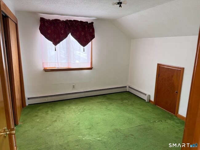 Building Photo - 183 Columbia St