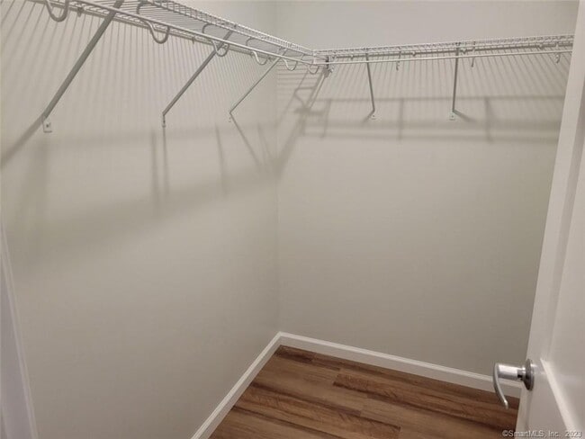 Building Photo - 10 Berkshire Rd