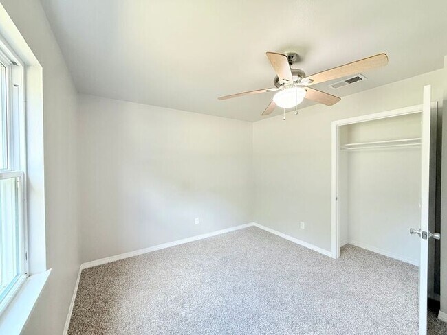 Building Photo - 6831 Saufley Pines Rd