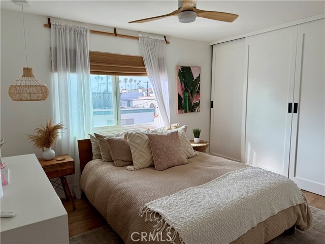 Building Photo - 5898 E Naples Plaza