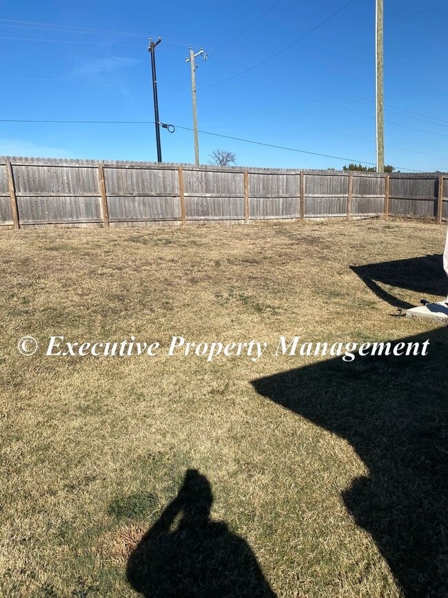 Building Photo - 1781 Dryden Ave