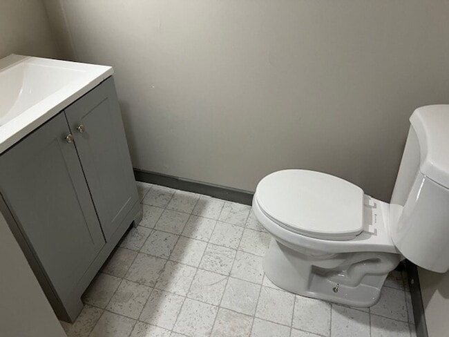 Building Photo - $1,300 Harrisburg 3 bedroom house for rent