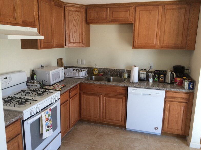 Building Photo - 74006 Gorgonio Dr