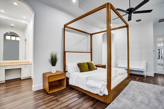 Building Photo - 9210 Equus Cir