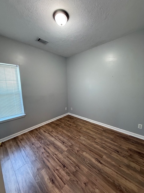 Building Photo - 2162 Sylvan Lake Dr