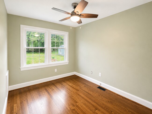 Building Photo - 207A Churchhill Circle