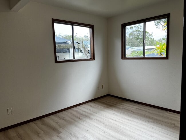 Building Photo - 25-209-209 Hana St