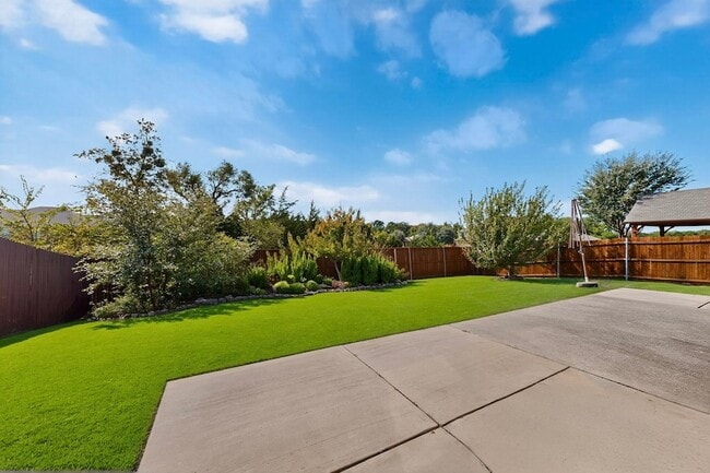 Building Photo - 1066 Carpenter Ct