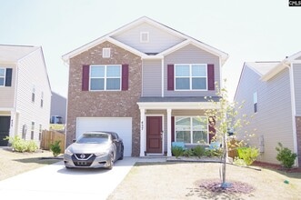 Building Photo - 457 Delahays Rd