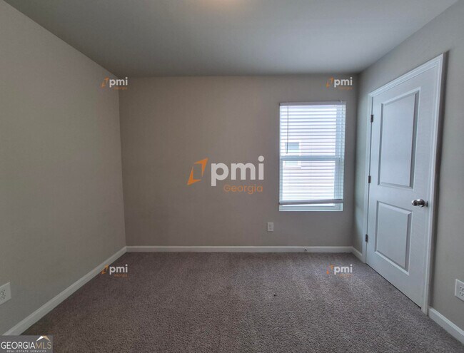 Building Photo - 255 Hawthorn Trail