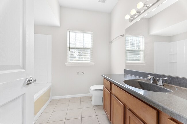 Building Photo - 2885-2885 5th St