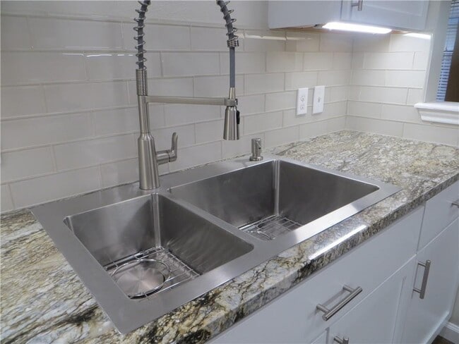 Building Photo - 11921 Tobler Trail