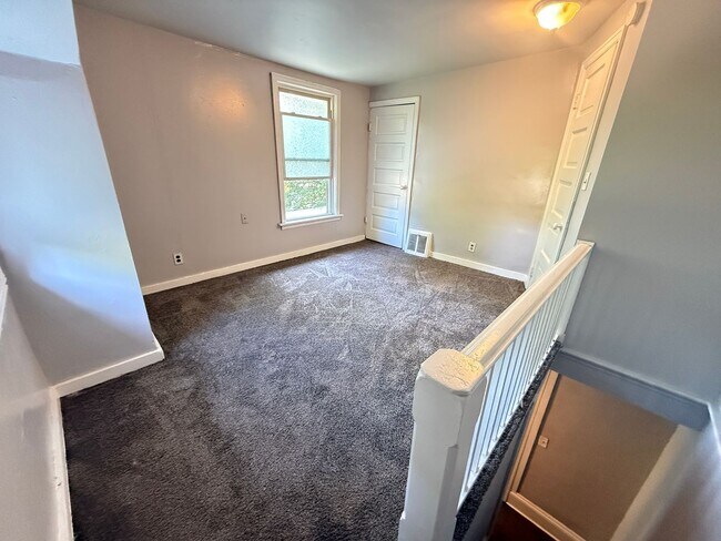 Building Photo - 2120 Lansing Ave