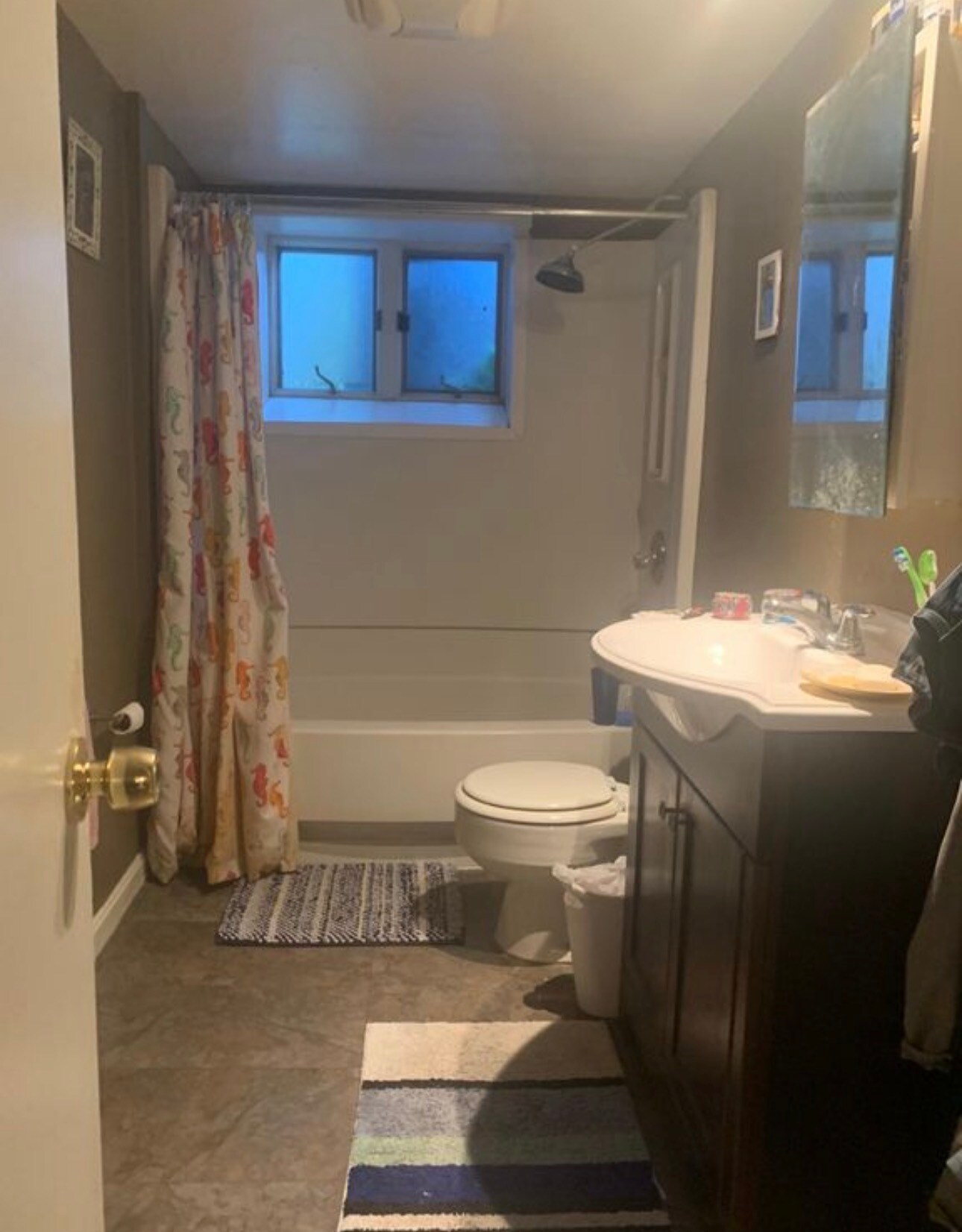 Building Photo - 1446 Oak St NW