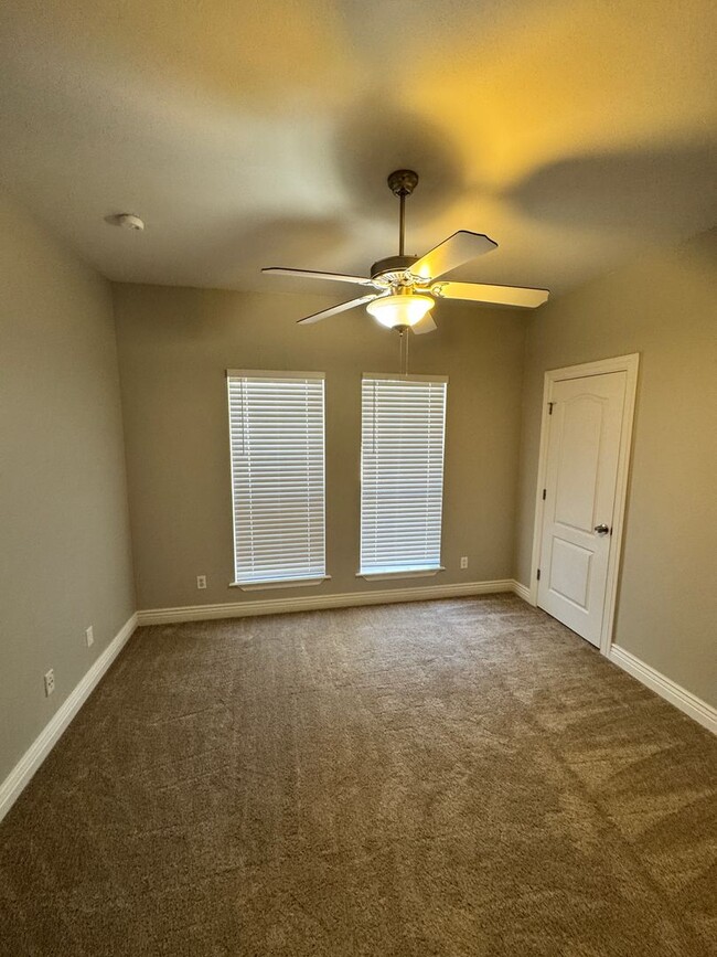 Building Photo - Gated Community close to Barksdale Air For...