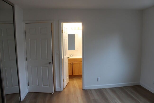 Building Photo - 331 Rebecca Ave