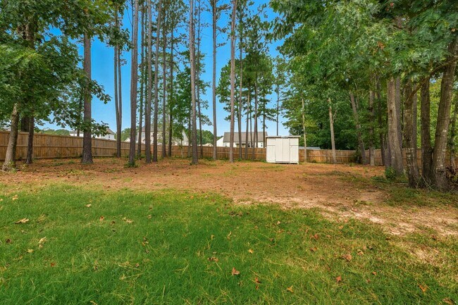 Building Photo - 22030 Lake Jordan Dr