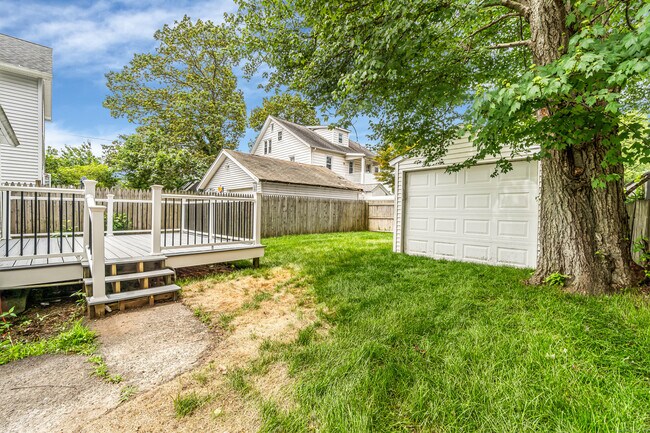 Building Photo - 155 Broadway