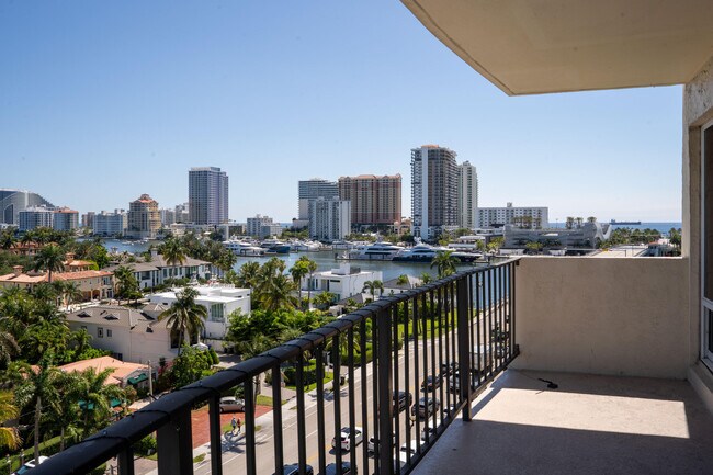 Building Photo - 2500 E Las Olas Blvd
