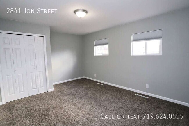 Building Photo - 2841 Jon St