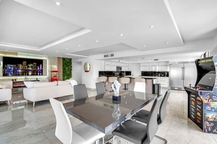 Building Photo - 468 Golden Isles Dr